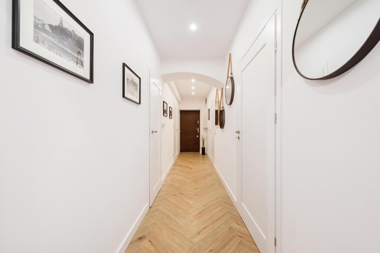 Luxury Spa Apartment Old Town คราคูฟ ภายนอก รูปภาพ