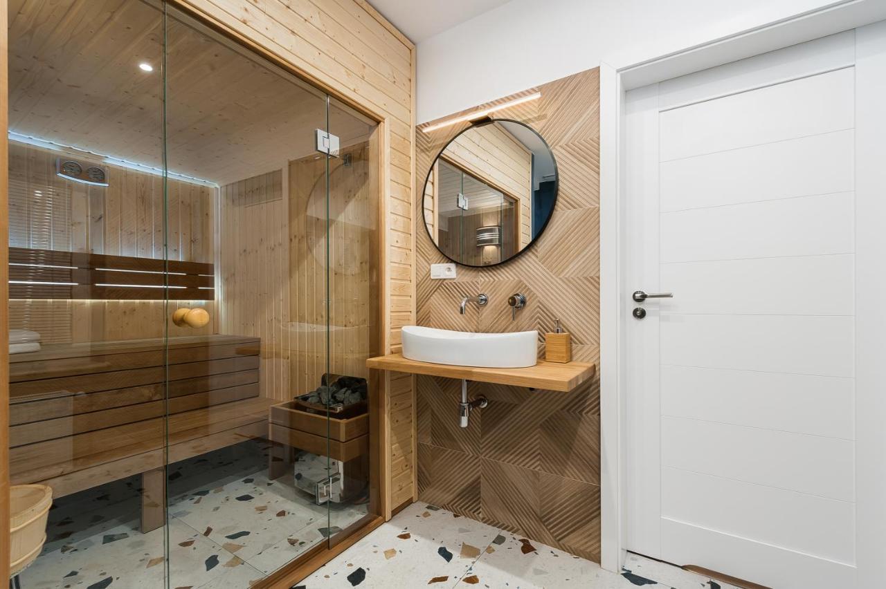 Luxury Spa Apartment Old Town คราคูฟ ภายนอก รูปภาพ