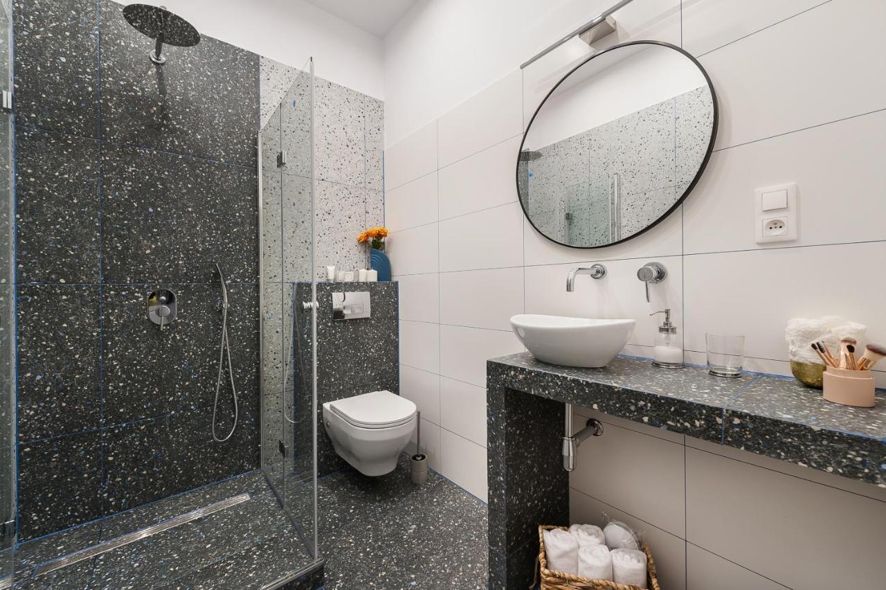 Luxury Spa Apartment Old Town คราคูฟ ภายนอก รูปภาพ